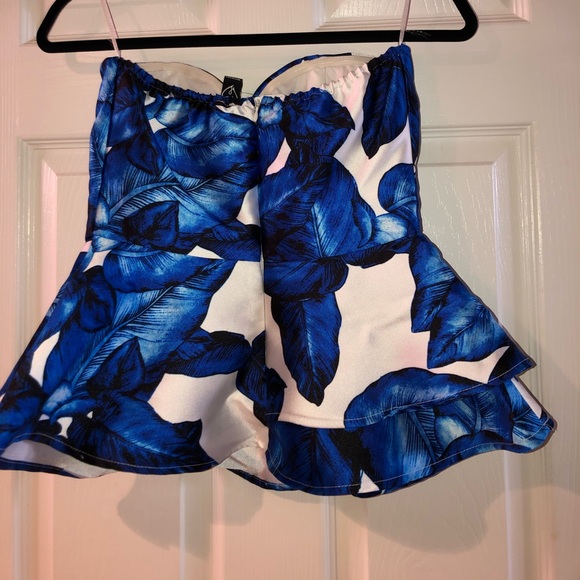 Floral strapless top - Picture 2 of 3